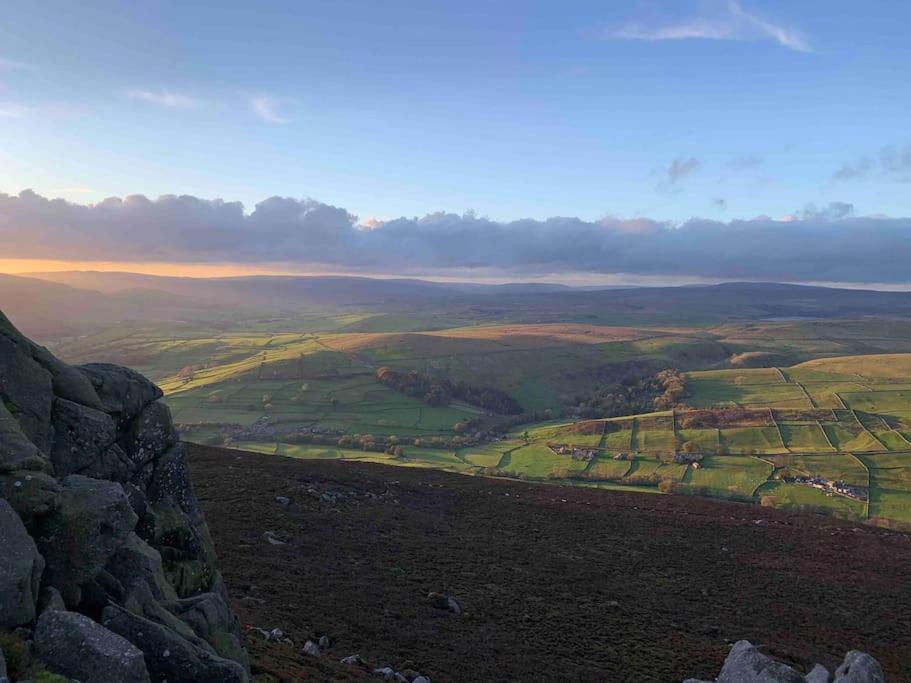Stunning 3 Bed Yorkshire Dales Cottage แอปเปิลทรีวิค ภายนอก รูปภาพ